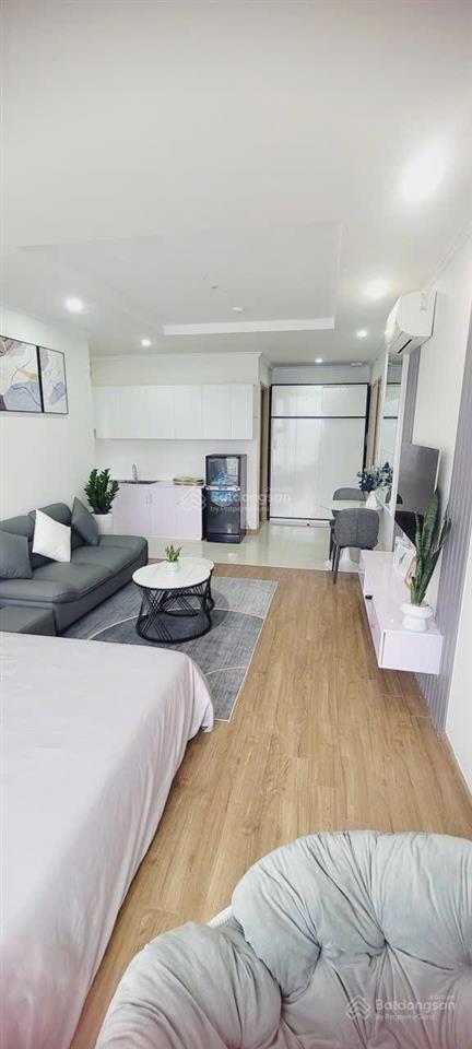 Bán căn studio siêu xinh, tầng cao, nội thất mới 90%