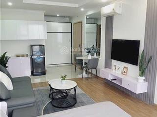 Bán căn studio siêu xinh, tầng cao, nội thất mới 90%