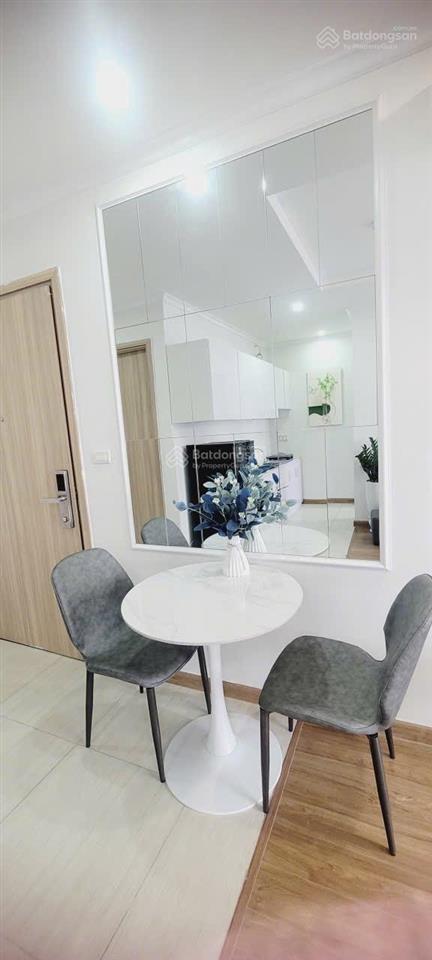 Bán căn studio siêu xinh, tầng cao, nội thất mới 90%