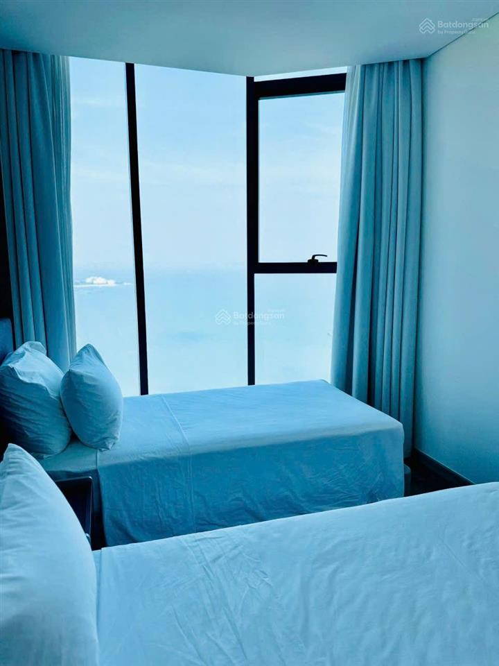 2 ngủ toà a view chính biển tầng cao, giá tham khảo tốt trong khu vực, ban công hướng đn