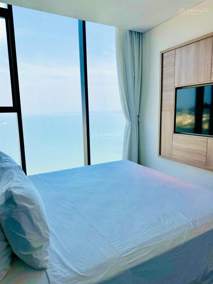 2 ngủ toà a view chính biển tầng cao, giá tham khảo tốt trong khu vực, ban công hướng đn