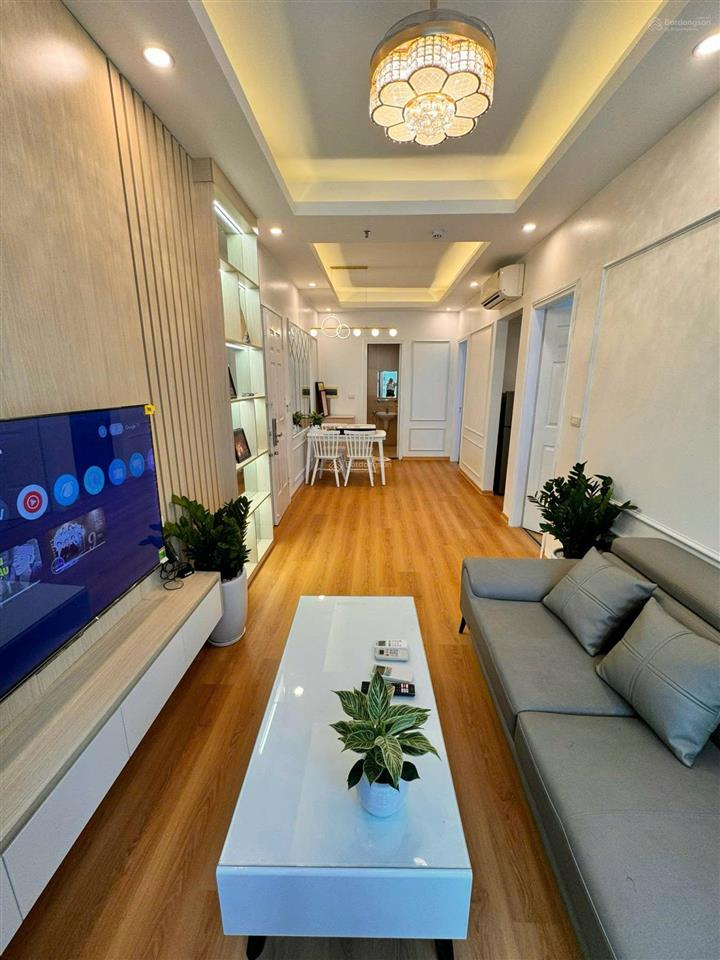 Cần tiền bán rẻ căn 2pn2vs hướng đn full nội thất, sổ hồng lâu dài