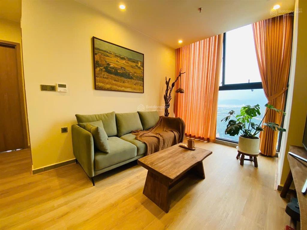 Bán 2 ngủ góc view biển, view hồ nhạc nước, tầng cao , full nội thất giá tốt