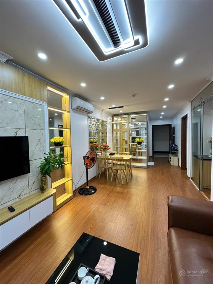 Bán căn 2n2vs hướng đn tầng cao, nội thất đẹp, sạch sẽ , cam kết ko ngấm dột