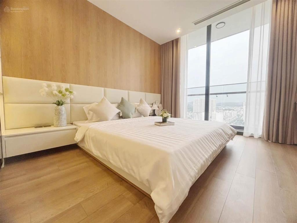 Bán căn góc 3n, 2 mặt view biển, đẹp hiếm có tại dự án, tầng cao, nội thất mới tinh
