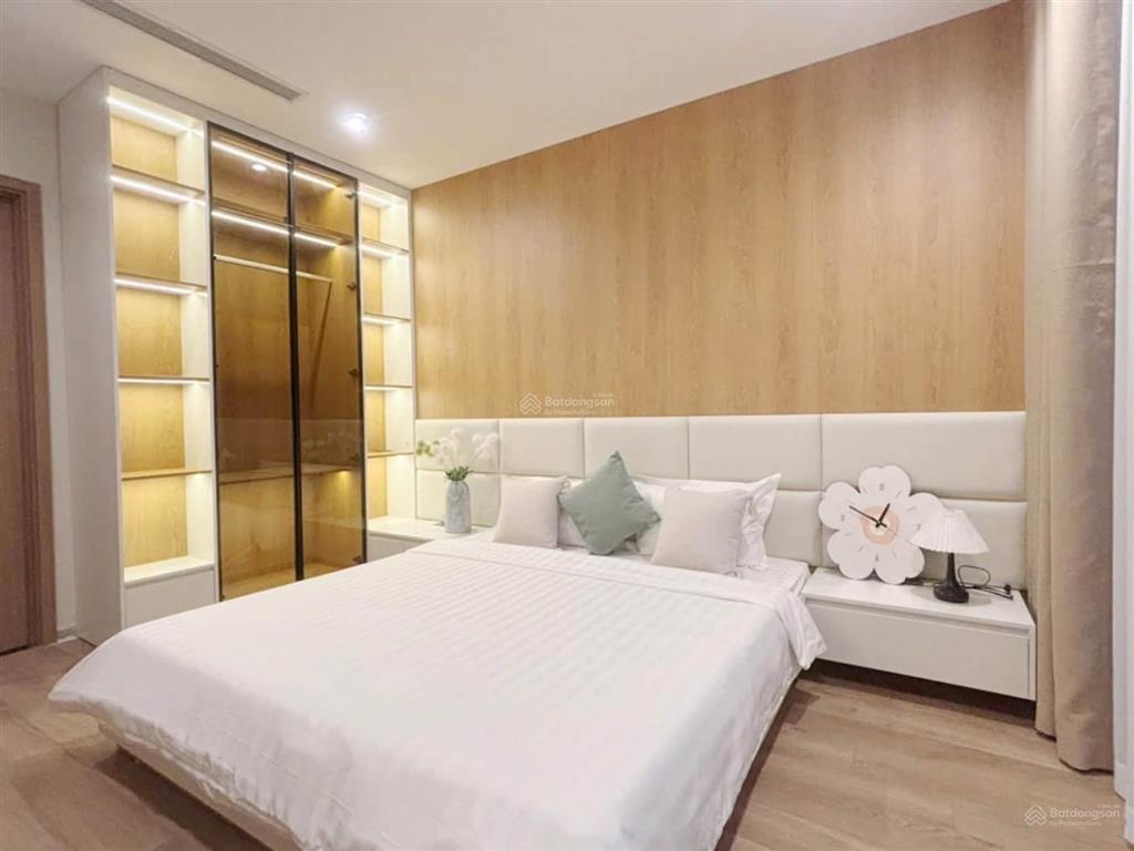 Bán căn góc 3n, 2 mặt view biển, đẹp hiếm có tại dự án, tầng cao, nội thất mới tinh
