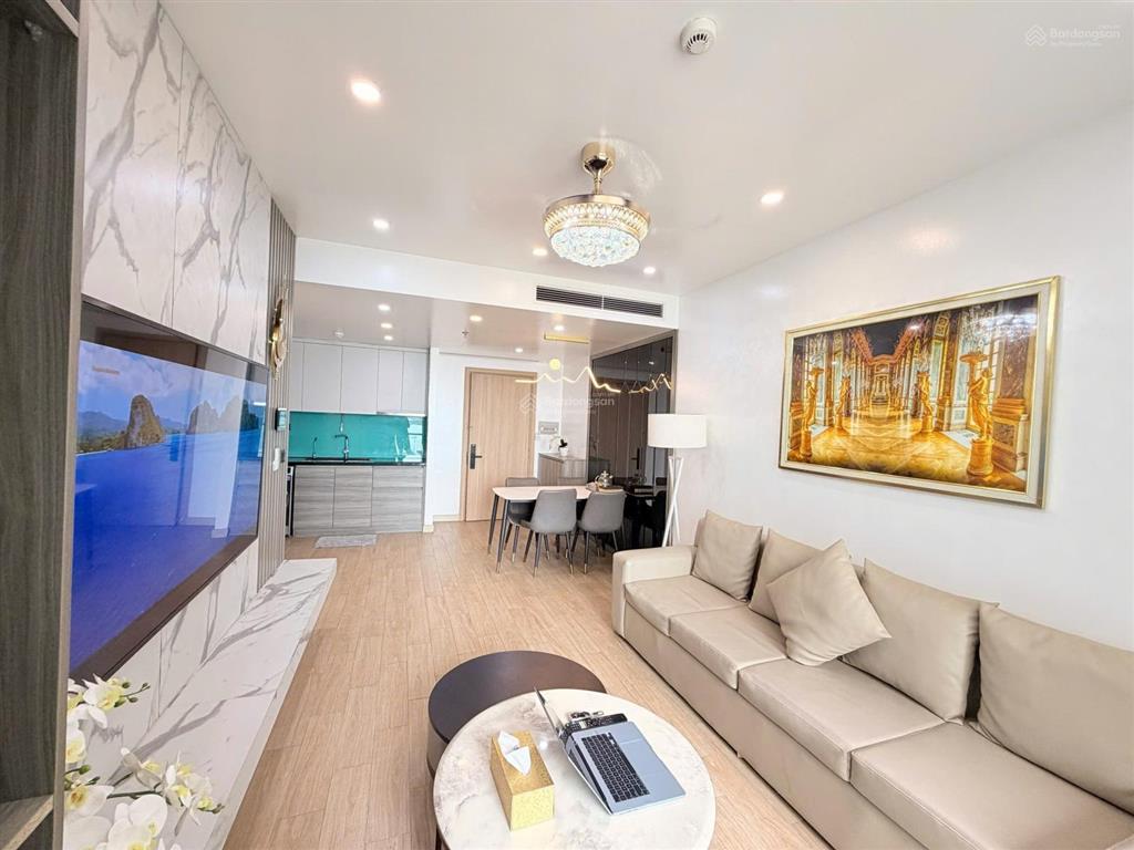 Bán cắt lỗ căn 2pn2vs 80m2 hướng nam view biển, nội thất đầy đủ, mới