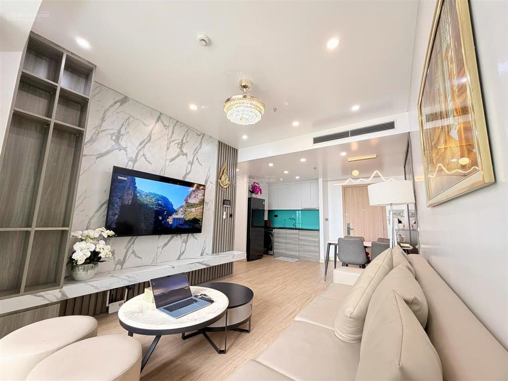 Bán cắt lỗ căn 2pn2vs 80m2 hướng nam view biển, nội thất đầy đủ, mới