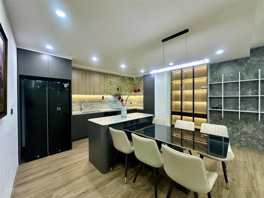 Bán căn hộ chung cư tại khu đô thị văn khê, 8,1 tỷ, 160 m2, giá ưu đãi hot!