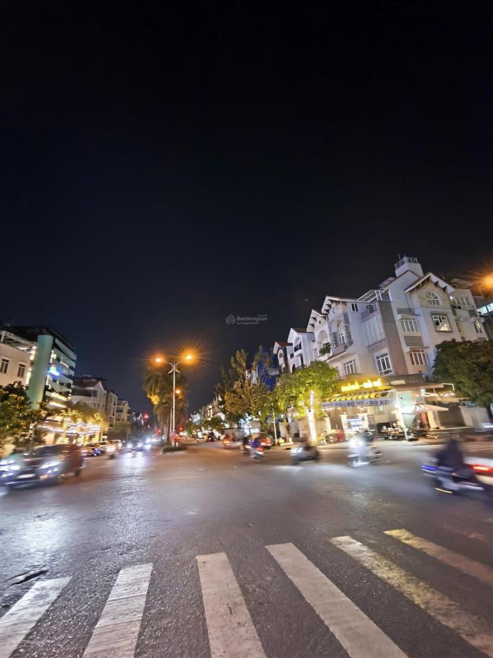 Siêu phẩm căn góc 2mt kdc himlam  quận 7  đường d1 (hoàng trọng mậu) (10x20) hầm 5 tầng tm 100ty