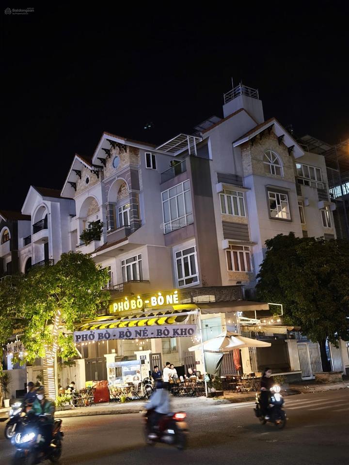 Siêu phẩm căn góc 2mt kdc himlam  quận 7  đường d1 (hoàng trọng mậu) (10x20) hầm 5 tầng tm 100ty