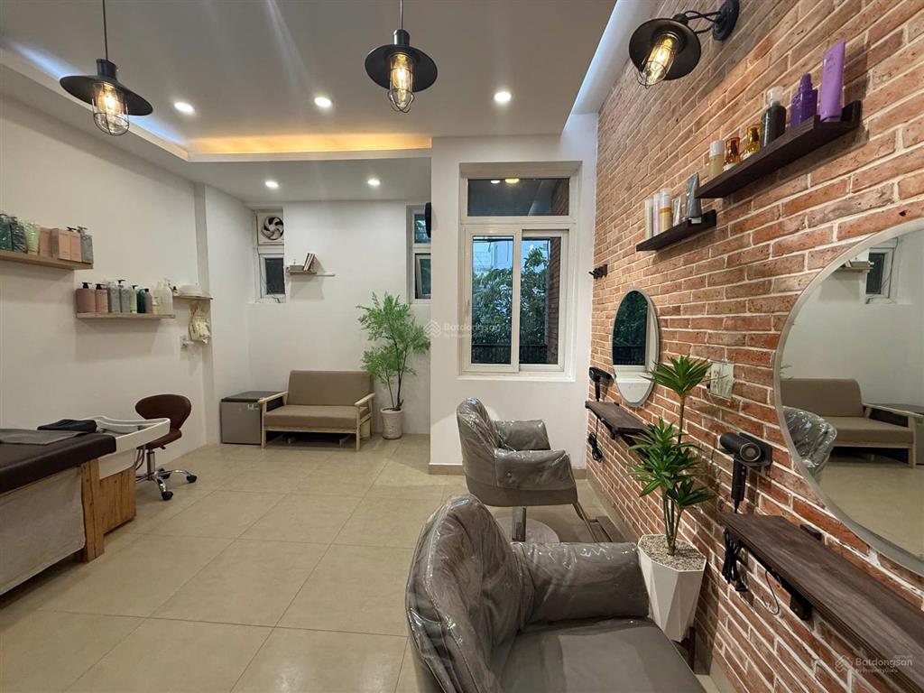 Hiếm  nhà mặt tiền nguyễn bá huân (4x16,6) 4 tầng dts 199m2  doanh thu cao 75tr/tháng bán gấp