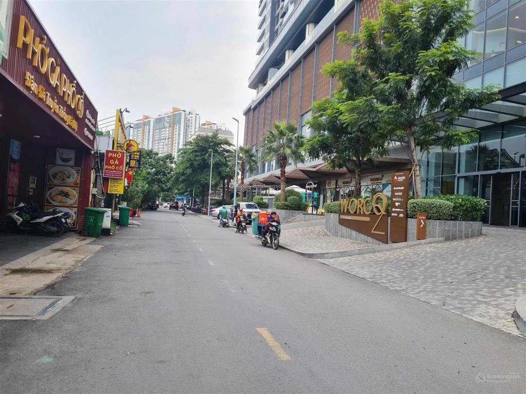 Đất xây cao hầm 7 tầng (5x24m) mặt tiền ngay trần não giá đầu tư tốt mặt tiền kinh doanh trục vip