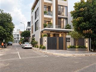 Giá giảm sâu 38 tỷ xuống giá 30,9 tỷ bán gấp nhà góc 2 mặt tiền 7x24 hầm 4 tầng ngay thân văn nhiếp