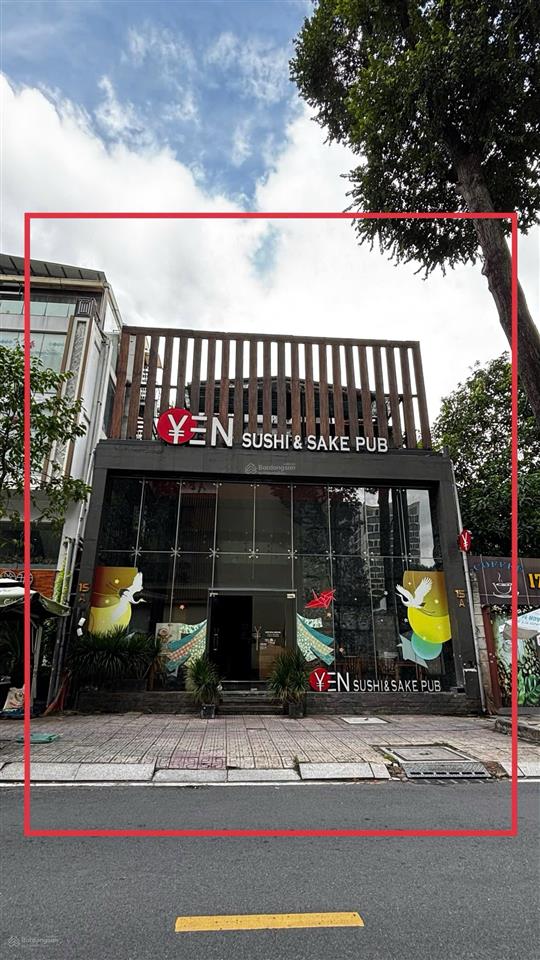 Siêu phẩm q3 mặt tiền lê quý đôn (10,7x22) 2 tầng cho thuê 10.000 usd. giá giảm sâu, bán gấp.