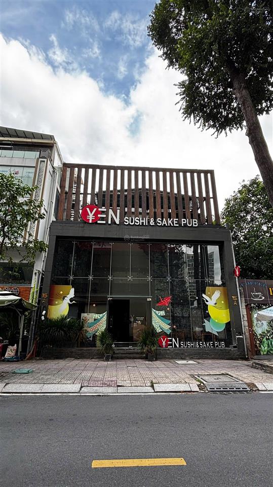 Siêu phẩm q3 mặt tiền lê quý đôn (10,7x22) 2 tầng cho thuê 10.000 usd. giá giảm sâu, bán gấp.