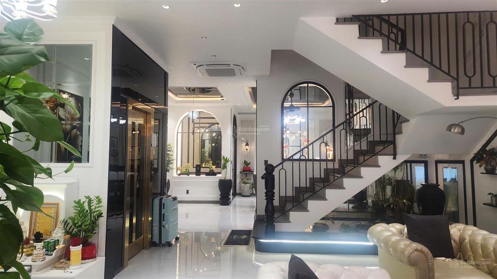 Siêu đẹp|nhà mặt tiền|6.8x17|hầm 3tầng thang máy giảm giá bán gấp giá tốt nhất khu vực|30.8 tỷ|