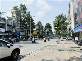 Mặt tiền 3 tháng 2 quận 114x17m, nở hậu 4.5m