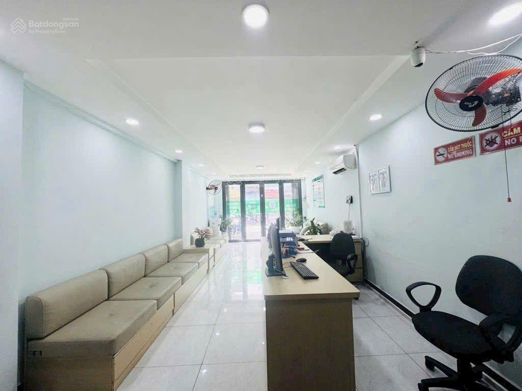 Mặt tiền 3 tháng 2 quận 114x17m, nở hậu 4.5m