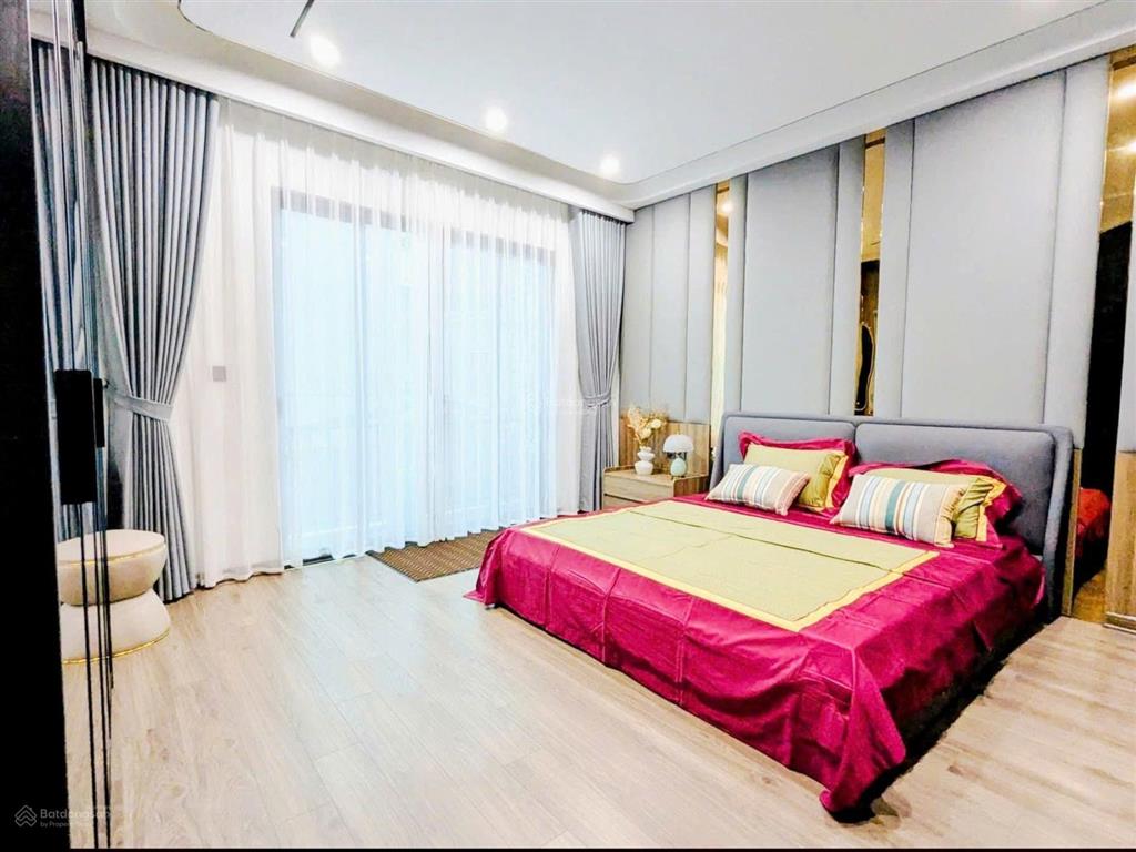 4.5x22m nhà 3 tầng đường 8m khu hòa bình đầm sen quận 11 ô tô vào nhà, chỉ 10 tỷ 6