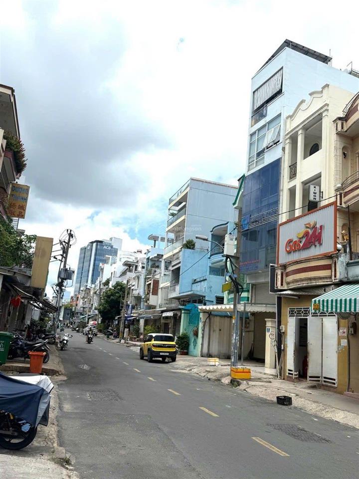 Bán nhà quận 11, diện tích 331 m2 hẻm 8m phan xích long, thông ra lò siêu, 3 tháng 2