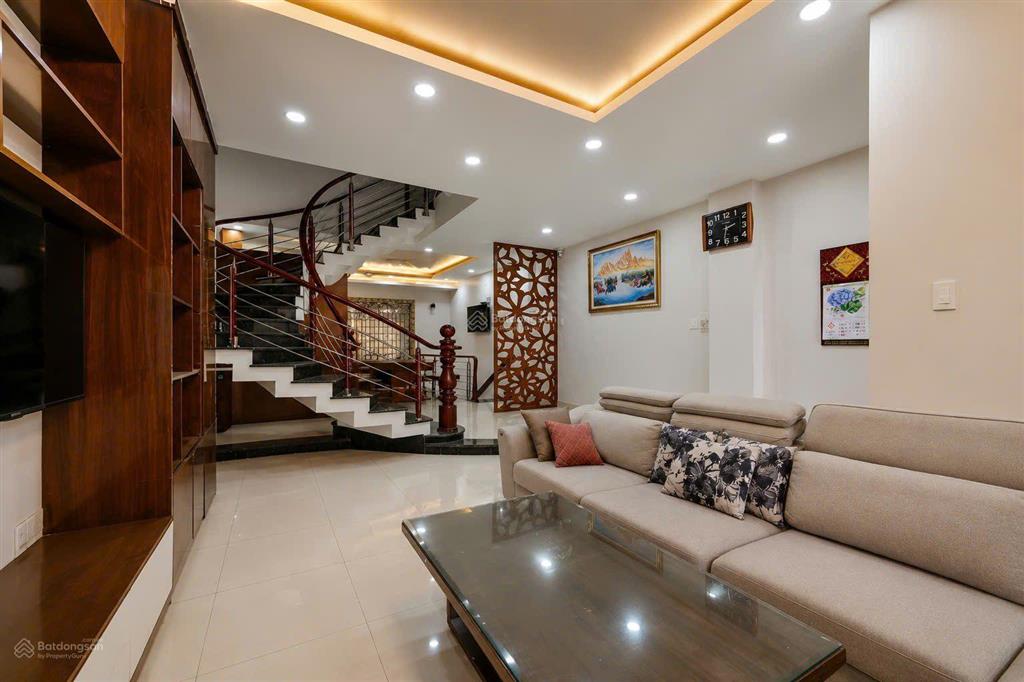 Bán nhà quận 6| 9.7x31m 300m 3 tầng gần chợ minh phụng| 19 tỷ