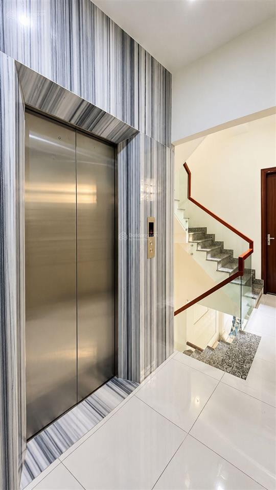 Mặt tiền nguyễn văn luông, quận 6, 4x26m, 5 tầng có thang máy