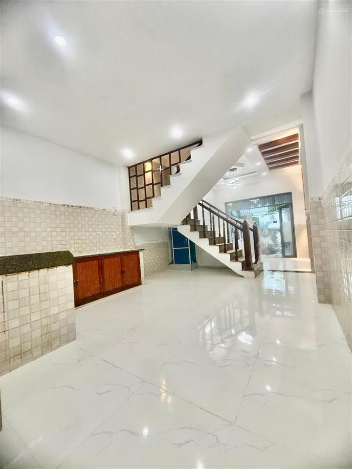 Nhà 2 tầng đường nại thịnh 6  giá tốt.