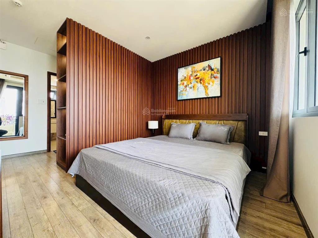 Toà căn hộ dịch vụ 6 tầng  giá tốt