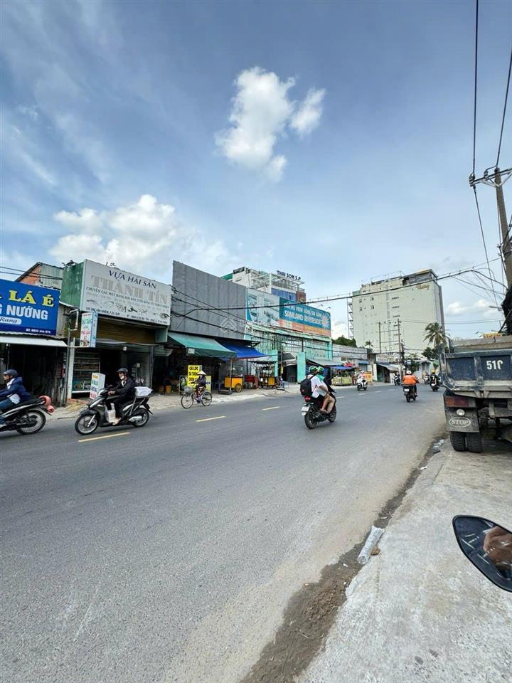 Bán nhà mặt tiền bà hom, quận 6, ngay coop mart, 16(nh)x22m, xd hầm 7 tầng, giá 40 tỷ