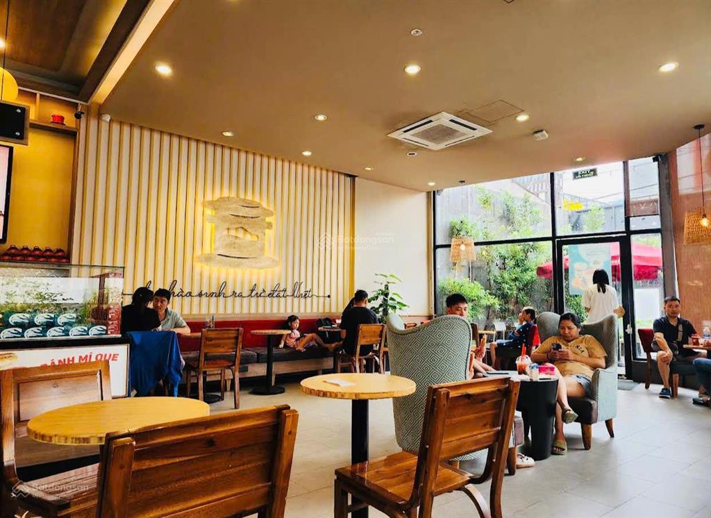 Bán nhà mặt tiền giá hẻm lê quang định, dt lớn 630m2, ctxd hầm + 7 tầng giá tốt 80tỷ (~128tr/m2)