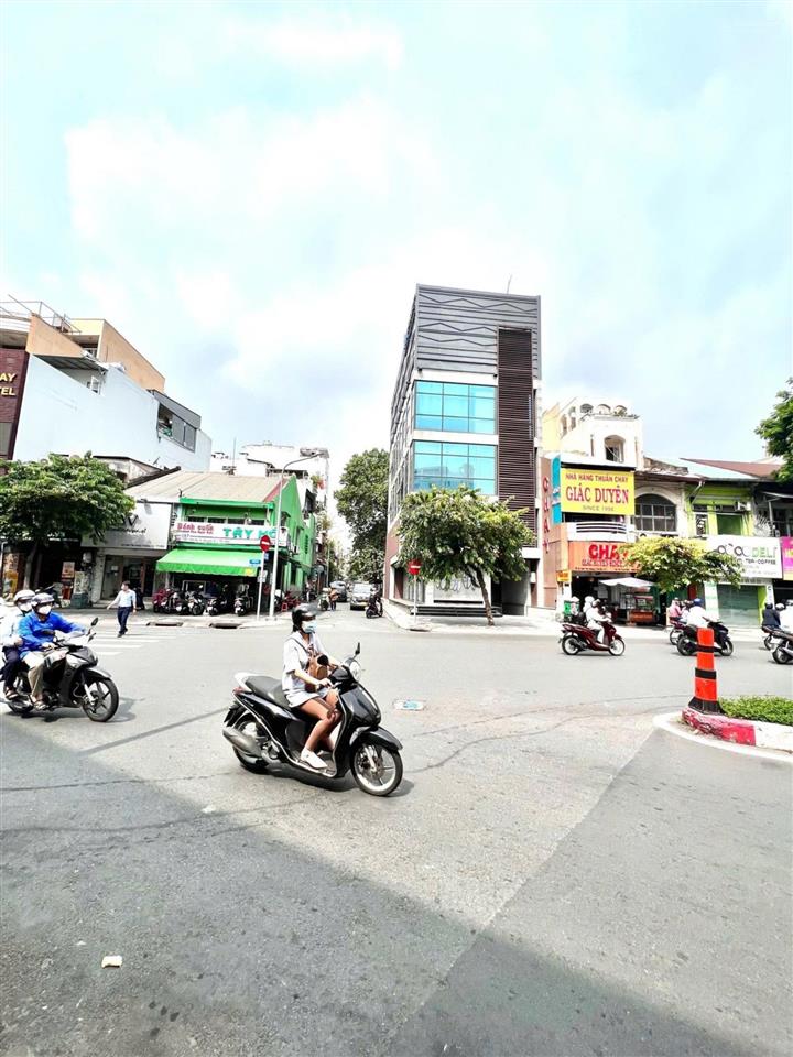 Bán toà nhà tương lai (hầm+8 tầng), mặt tiền lý chính thắng, quận 3  8x20  987m2 sàn giá 47 tỷ
