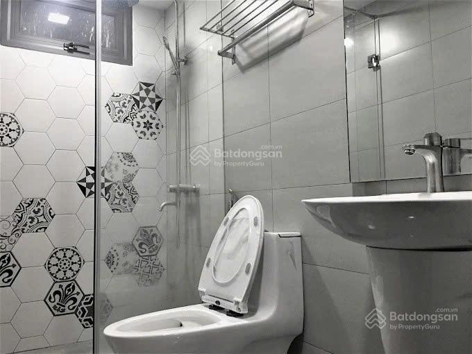 Bán toà nhà chdv khu nguyễn gia trínguyễn văn thương 10x20m hầm 6 tầng tn 220tr/tháng  giá 44 tỷ