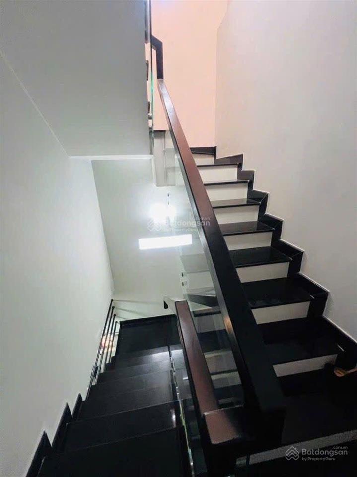 Khu v.íp bậc nhất lê văn sỹ q3 căn gốc 2 mặt hxh thông thoáng chỉ 8.75 tỏi