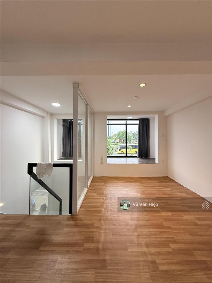 Mặt tiền võ văn kiệt, 3 lầu 4.6m x 6m chỉ hơn 6 tỷ.  0909 779 *** hiệp realty