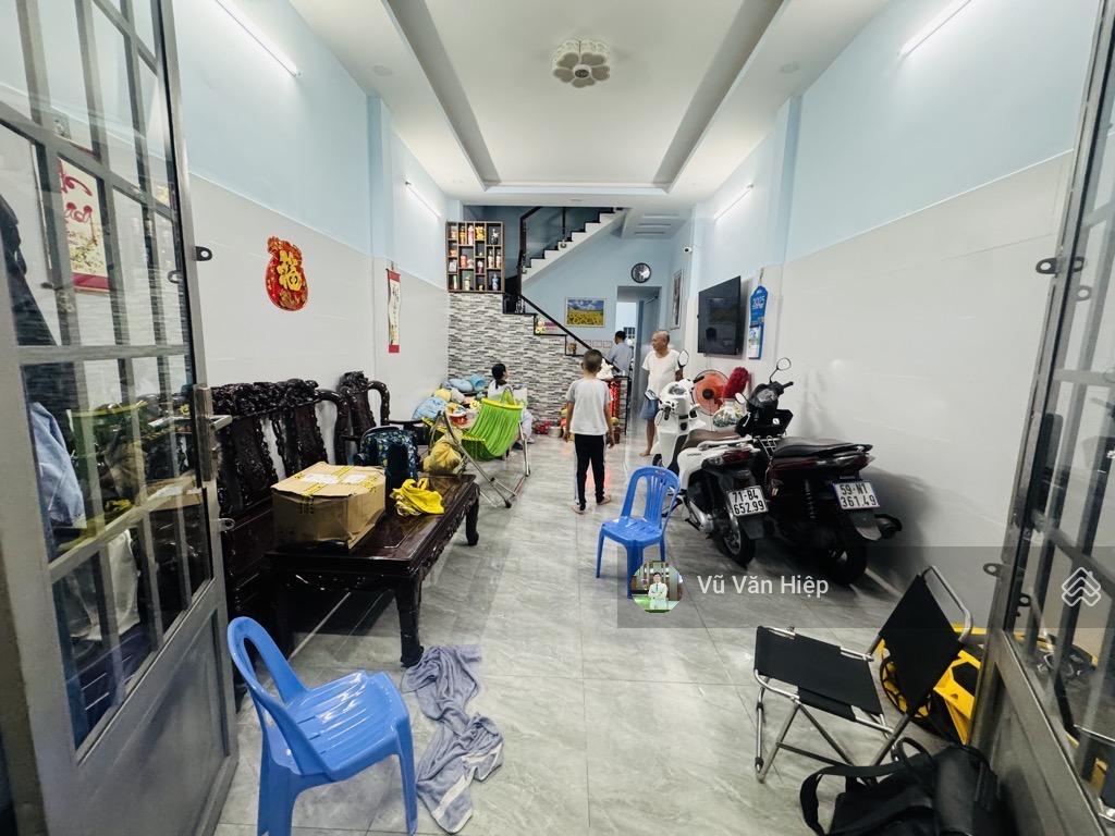 Nhà mặt tiền đs 11 kdc nam long 86m2 bán 7.35 tỷ thương lượng, ngay hồ học lãm