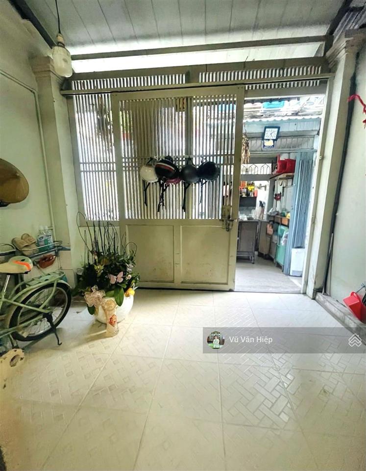 Nhà 2 tầng hẻm 3 gác thông sát mặt tiền hậu giang, 3,5m x 11m hơn 4 tỷ.  0968 888 ***