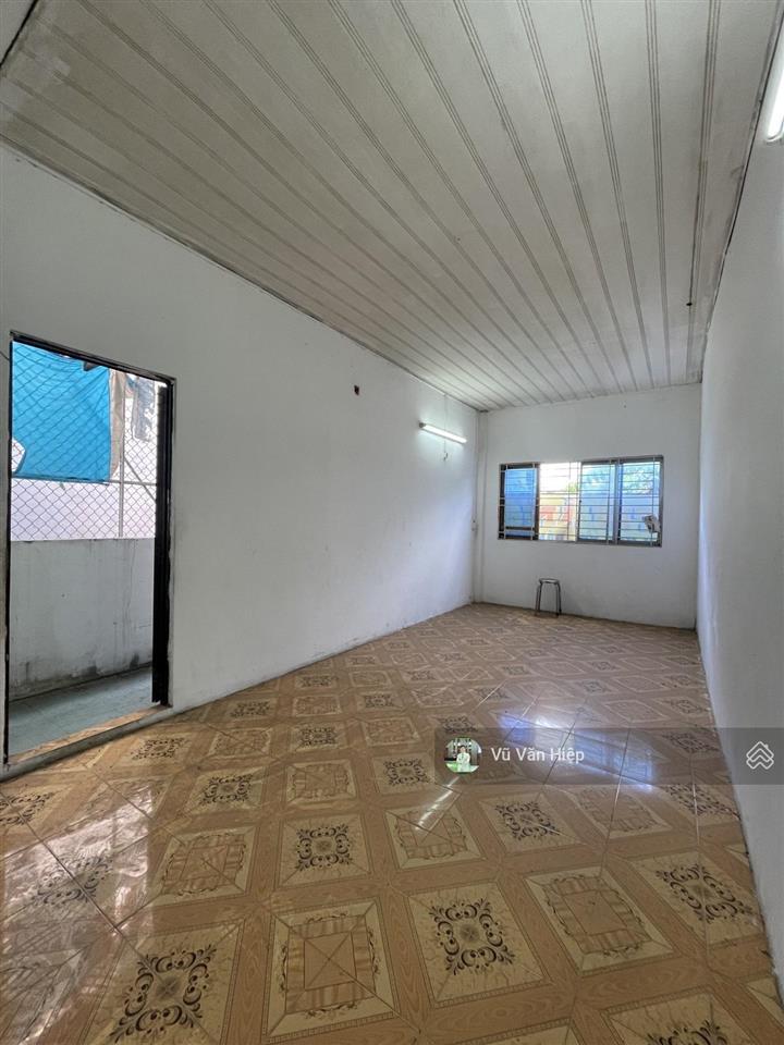Nhà 2 lầu mặt tiền đường phạm văn chí quận 6, 2pn 2wc diện tích 3x7 lô góc hơn 4 tỷ