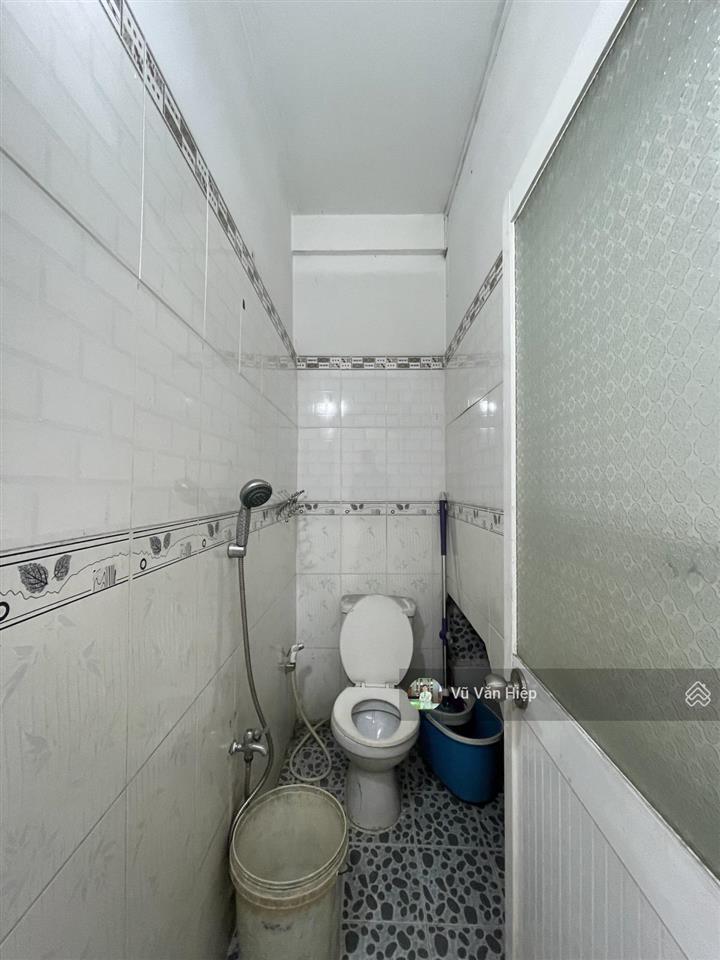 Nhà 2 lầu mặt tiền đường phạm văn chí quận 6, 2pn 2wc diện tích 3x7 lô góc hơn 4 tỷ