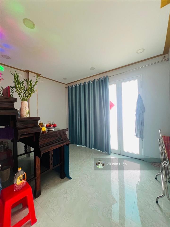Nhà 3 tầng 4m x 19m mặt tiền khu tên lửa đối diện bx miền tây hơn 8.3 tỷ 3pn 4wc