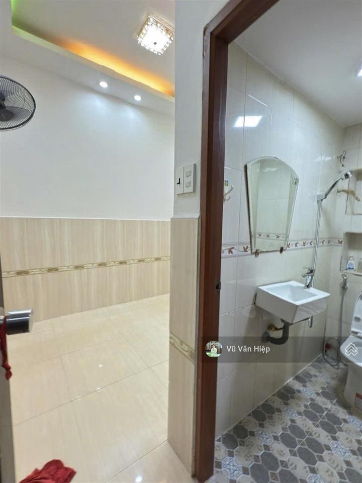 Nhà 5 tầng hẻm xe hơi bà hom 6  5pn 4wc chỉ 5,2 tỷ.