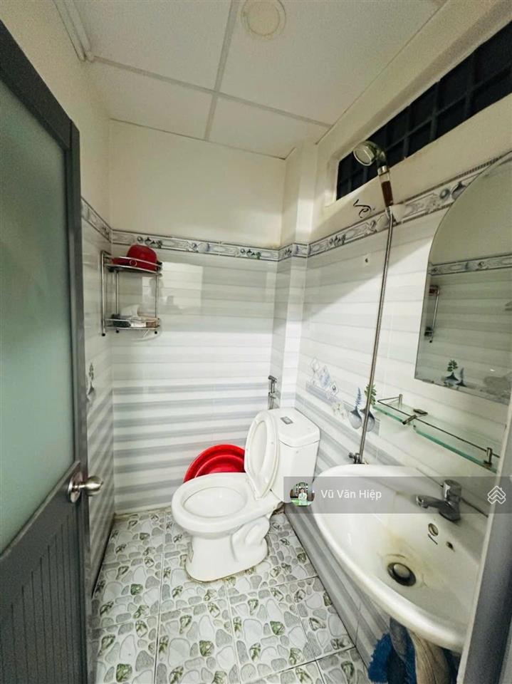 Nhà 2 tầng  2pn 2wc hẻm xe hơi 6m thông bà hom  quận 6 chỉ 4,2 tỷ