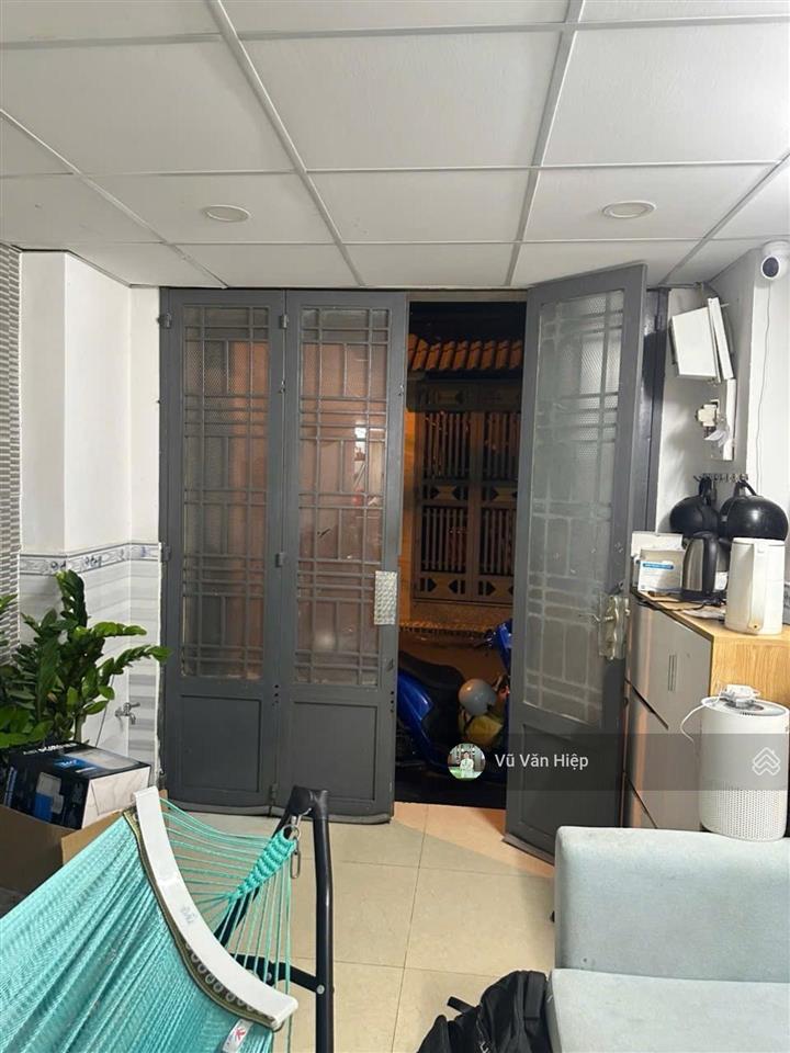 Nhà 2 tầng  2pn 2wc hẻm xe hơi 6m thông bà hom  quận 6 chỉ 4,2 tỷ