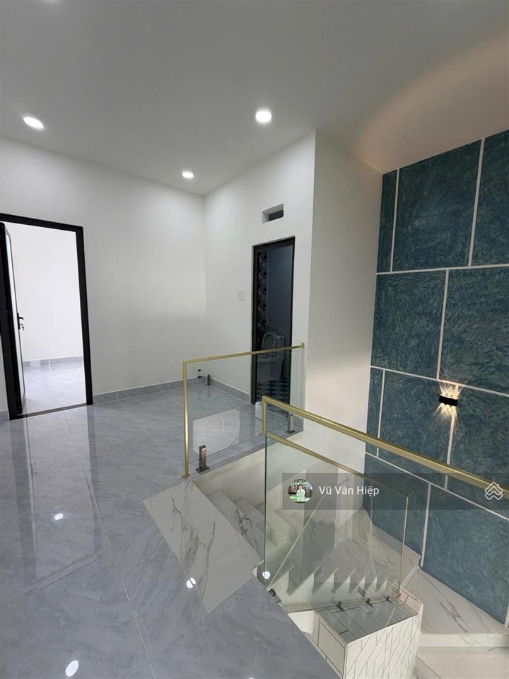 Nhà mới ngay chợ phú lâm, quận 6, 3pn 2wc có phòng trệt dt 4m x 11.5m vuông vức bán nhanh 4.8 tỷ.