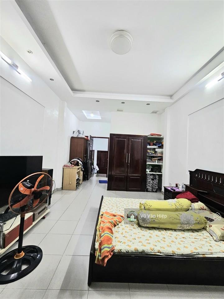 Mặt tiền khu tên lửa 4 tầng 4m x 16m 5pn 7wc bán 8,3 tỷ.  0968 888 *** hiệp realty