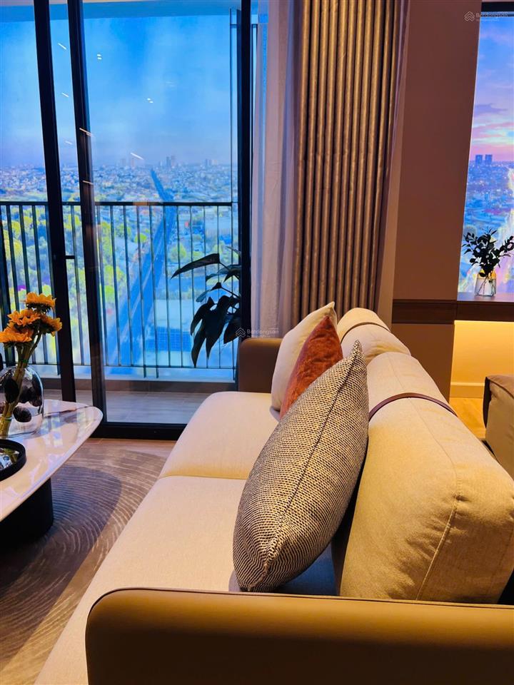 Giá lời em đang có 1 căn 3pn view thành phố  giá 60 tr/m2  ký hđmb 10% bank hỗ trợ ls 0% 24 tháng