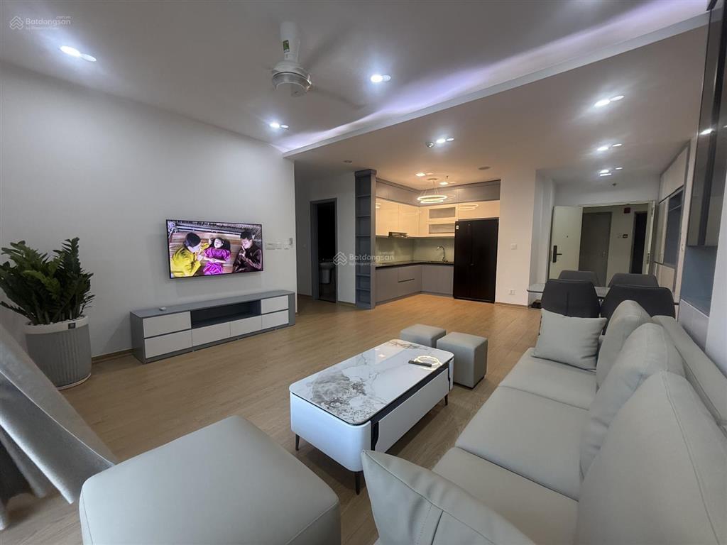 Chính chủ bán full nội thất 3 ngủ usilk city, hướng mát giá đầu tư.