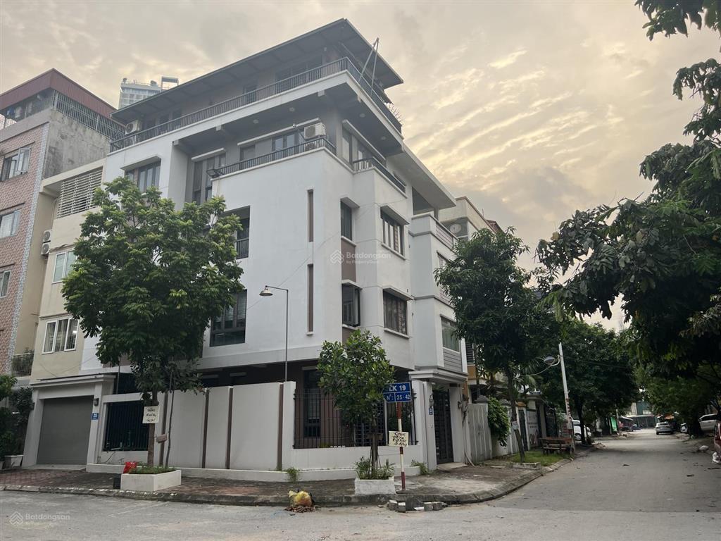 Cho thuê lk khu đô thị văn khê, hà đông. giá tốt 20 triệu dt 83m2, 5 tầng, thang máy ô tô vào nhà.
