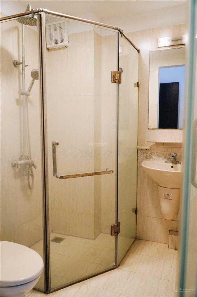 Căn hộ cc phố cổ hàng bún, ba đình, sân vườn sáng thoáng, ô tô đỗ cổng. 6 tr,  0917 420 ***
