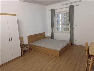 Căn hộ cc phố cổ hàng bún, ba đình, sân vườn sáng thoáng, ô tô đỗ cổng. 6 tr,  0917 420 ***